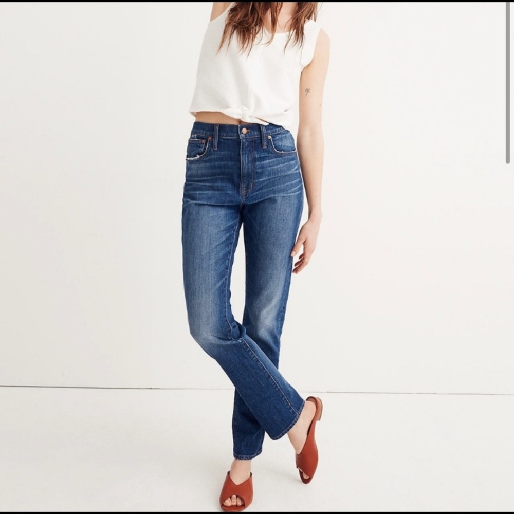 Madewell size 27 high rise boyjean. Lightly worn.